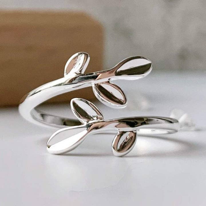 Sterling Silver Olive Leaves Ring for wholesale by Crystolver (We Cover All Import Fees)