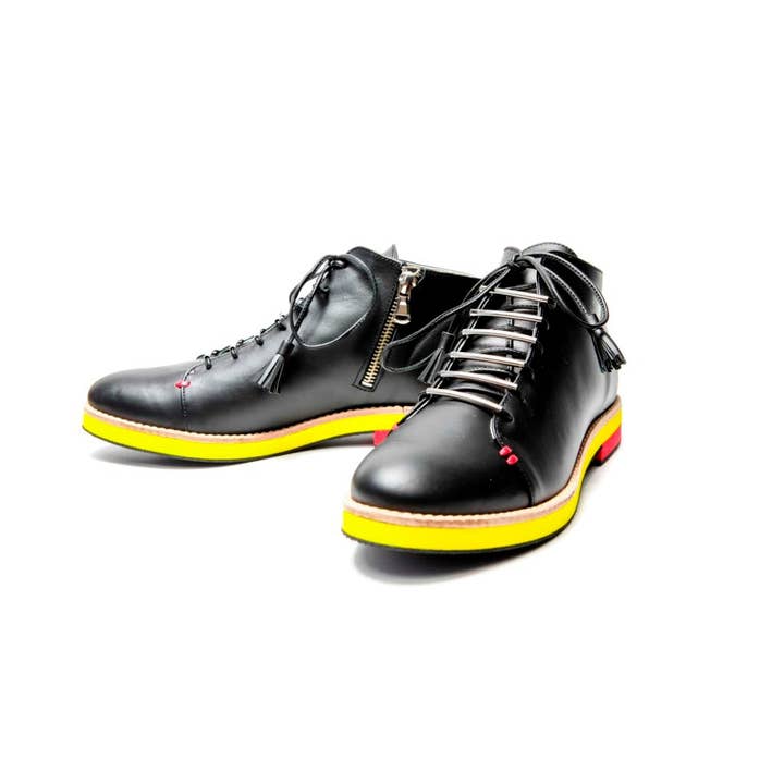 Platta fotkängor — New Punk — Svart för wholesale av Milenika shoes