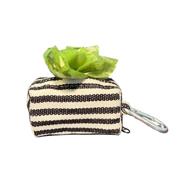 Cravatta Nera Facoltativa – Porta Sacchetti per Escrementi di Cane Fatto a Mano per la vendita all'ingrosso da parte di Sam & Nala | intentional style for pets & their people