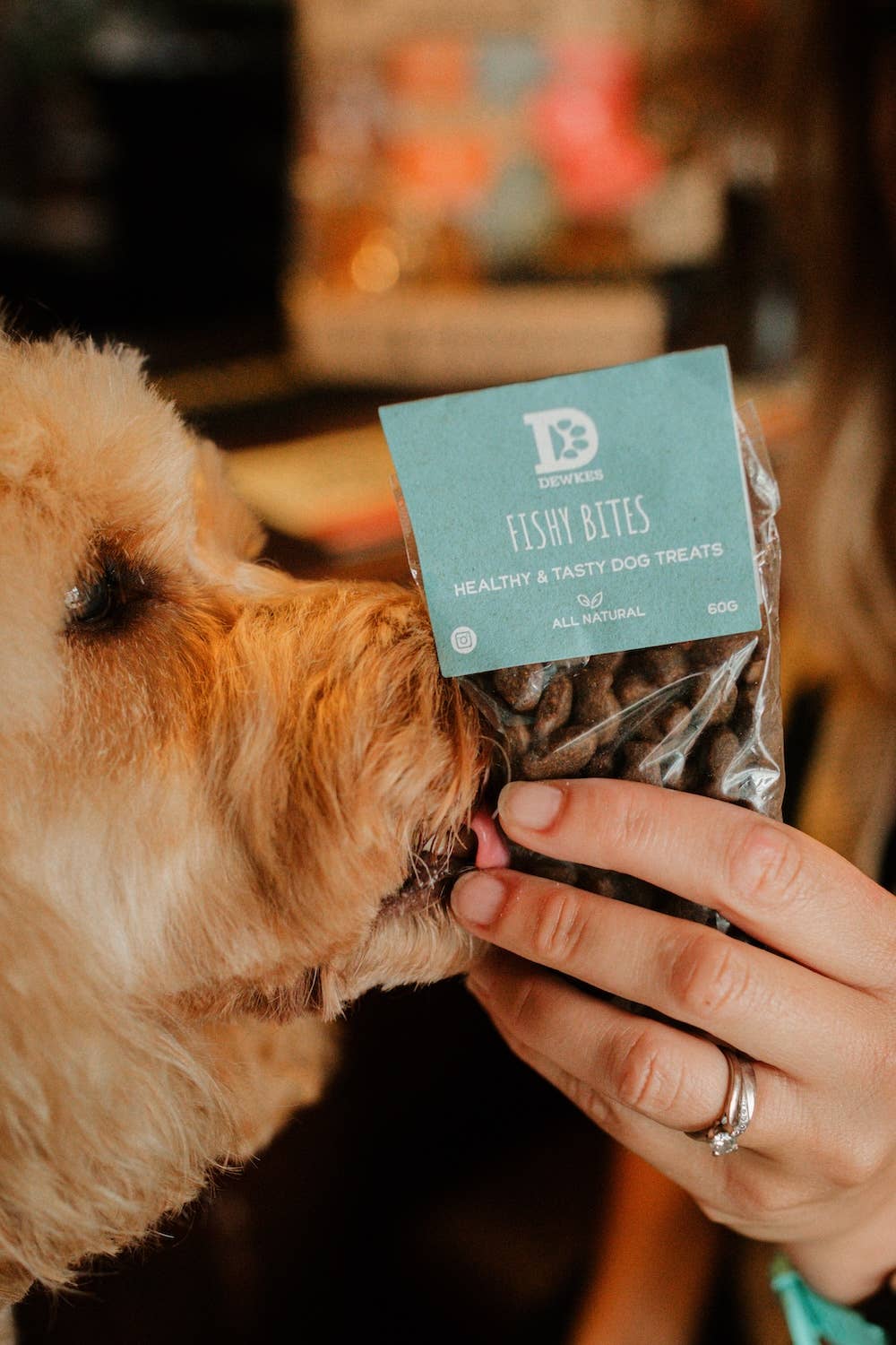 Dewkes Snacks for Dogs – wholesale Pet treats – Dog – Hospitality Counter Tray – Turn Paws into Profit9