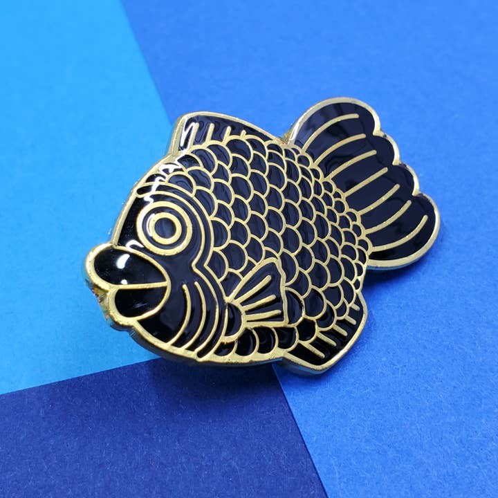 Opalescent Eel Illustration & Design - Wholesale Lapel Pin/Button - Taiyaki Hard Enamel Pin7