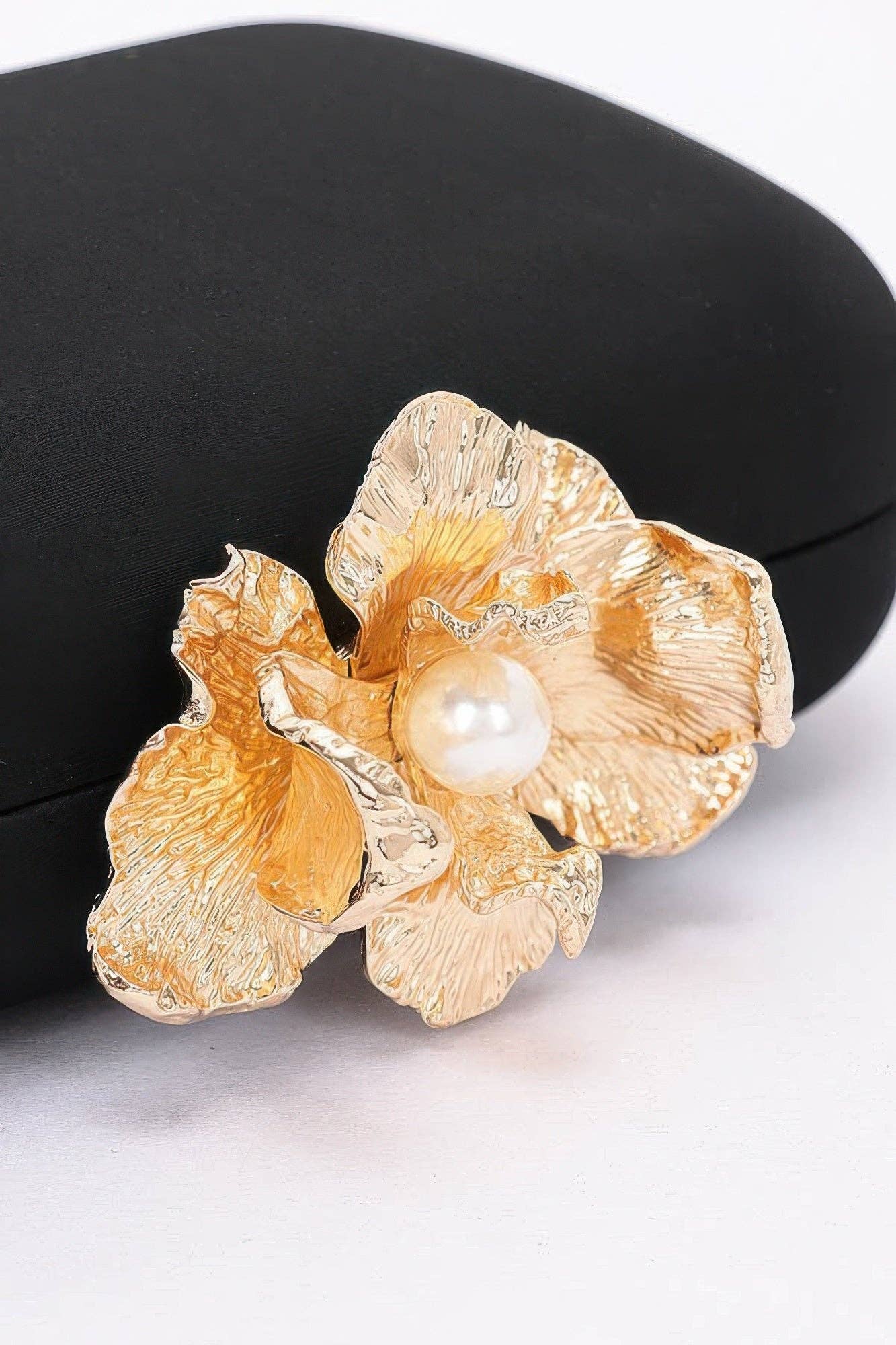 CC Wholesale Clothing - Wholesale Clutch Bag - Women's - Big Metal Flower Satin Case Bag3