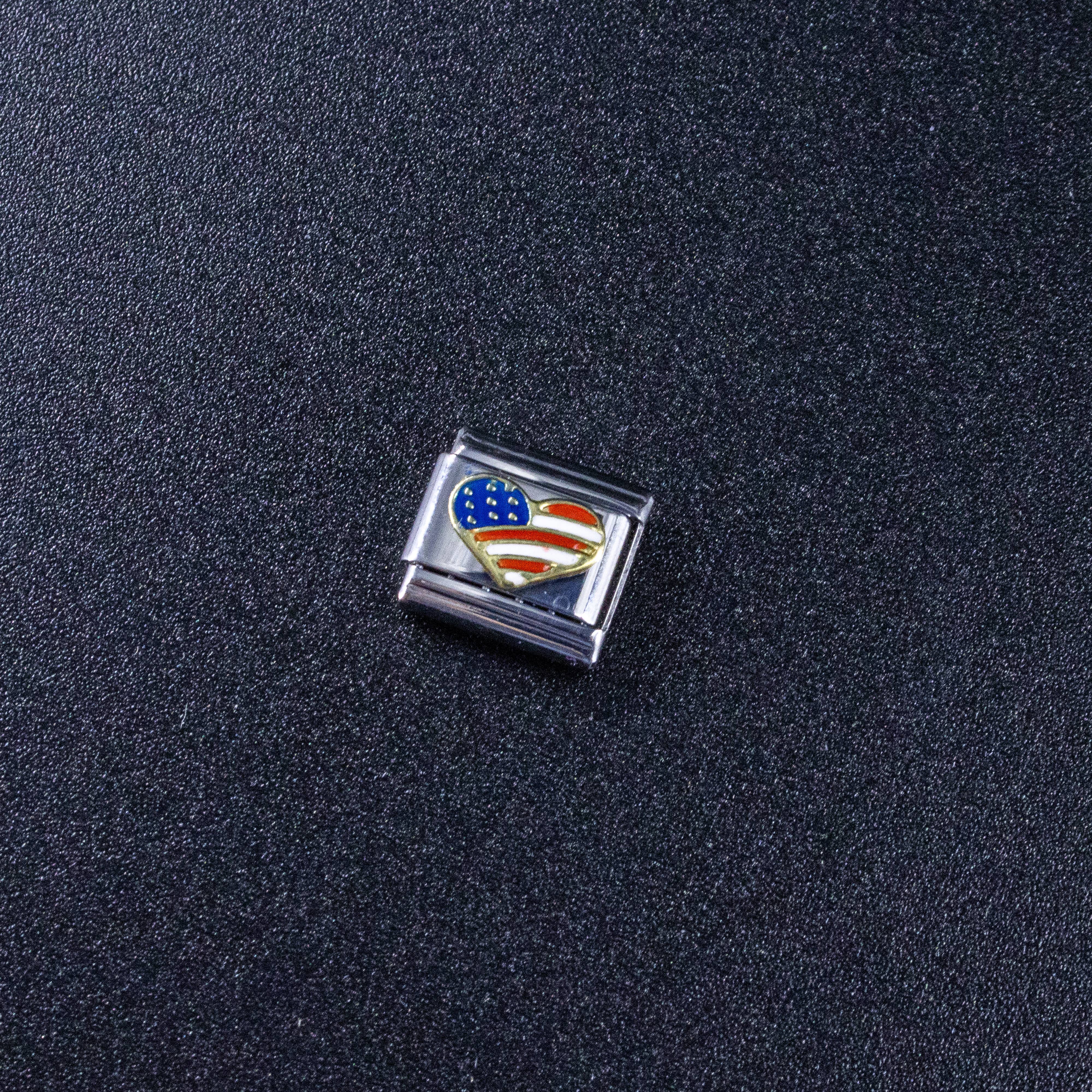 Natalia - Wholesale Individual Charm/Pendant - Italian Charms - USA Heart Flag, 9mm Enamel Bracelet Links1
