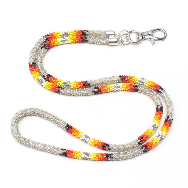 BEADS CORNER – wholesale Snodd - Dam – Handgjord pärlad silvrig sydvästlig vävd nyckelband
