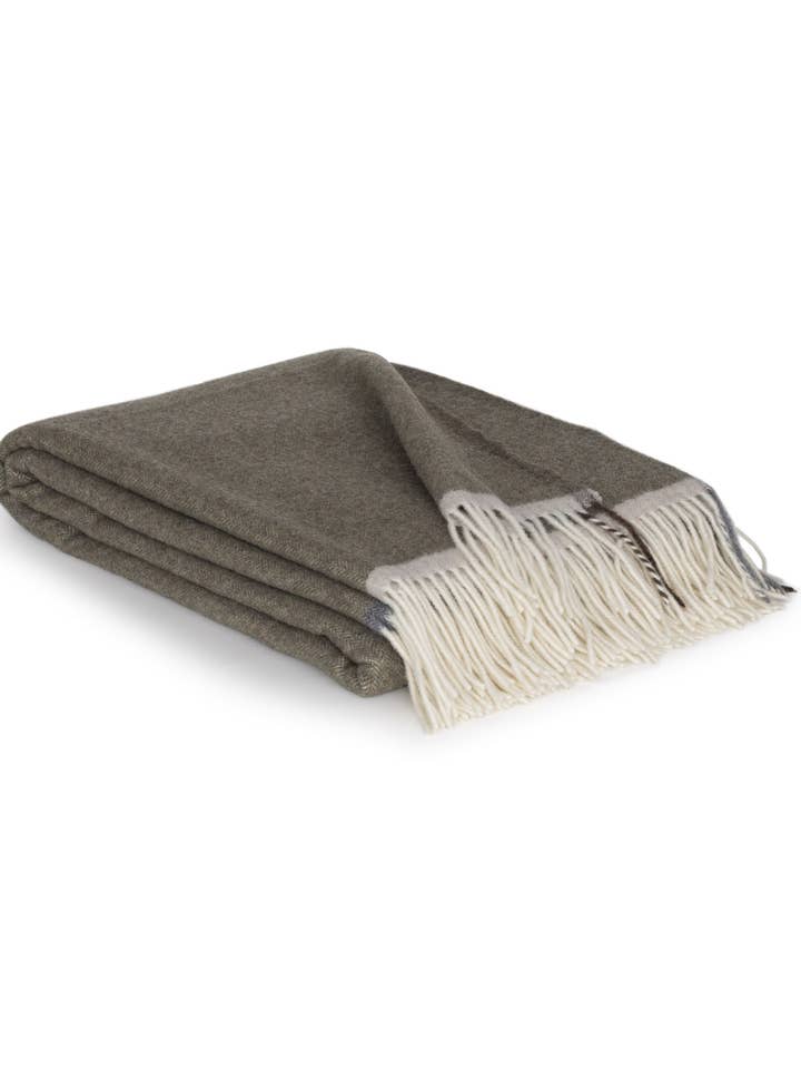 Merino/cashmere Throw Blanket MILANO Verde Orlo for wholesale by MoST