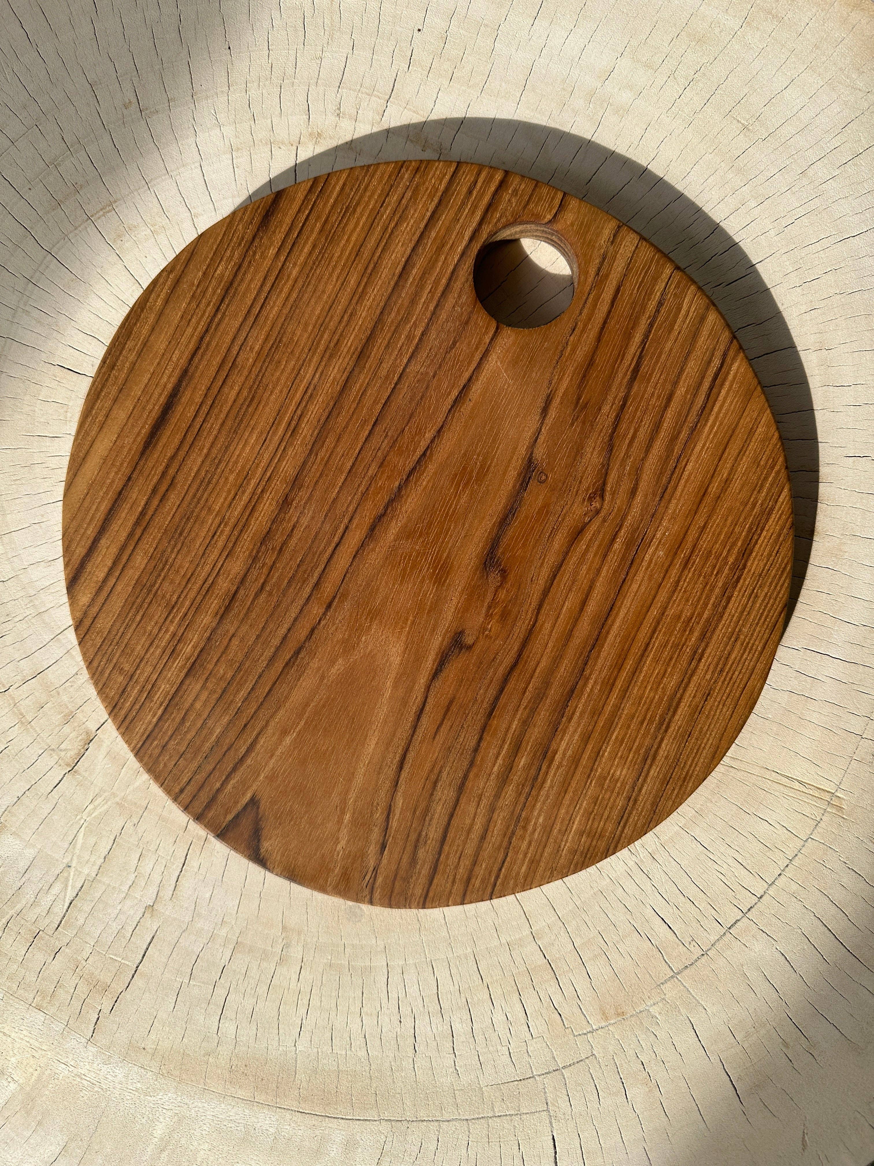 Office Objets – wholesale Skärbräda – Rund skärbräda i urholkad teak D:3032