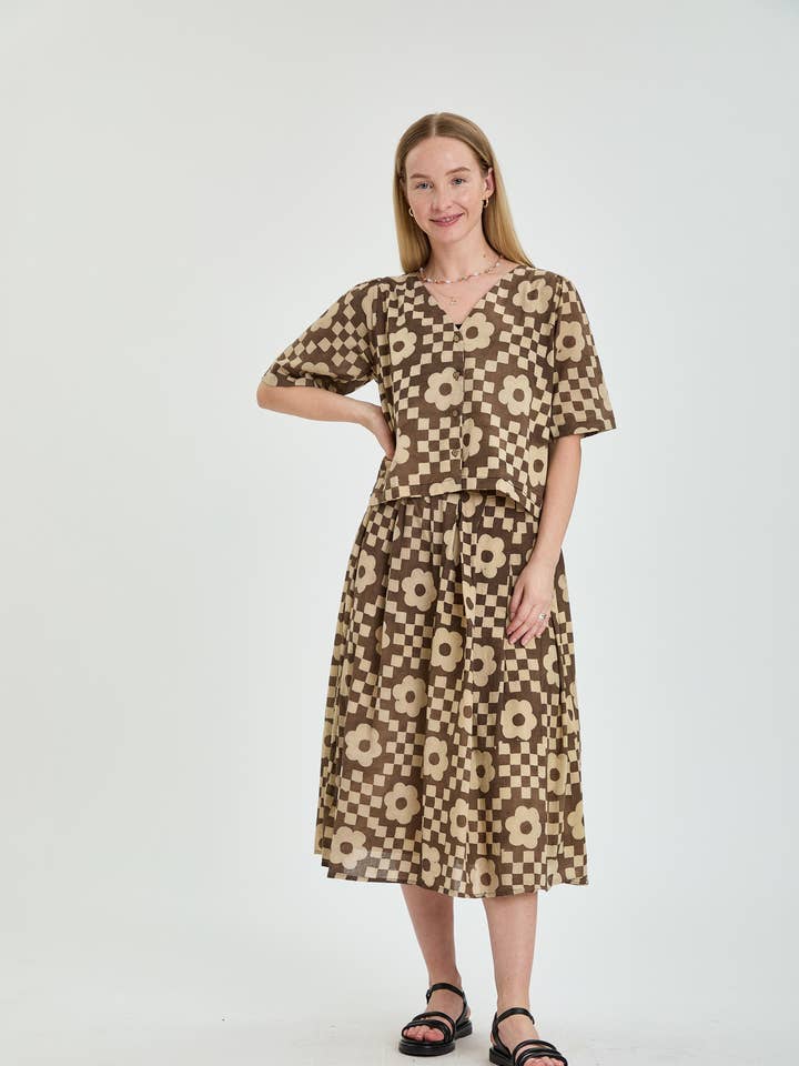 Jupe plissée en coton tissé à la main – Imprimé floral, longueur midi (Aurora) pour la vente par Thuli