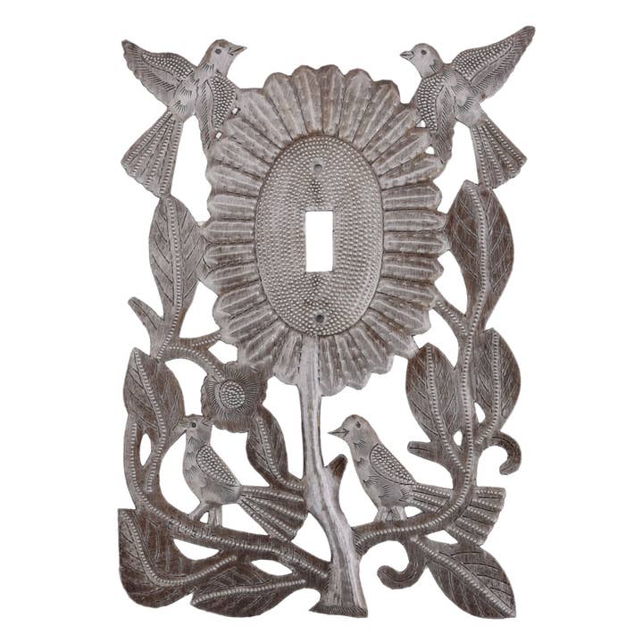Plaque de commutateur en métal haïtien Tournesol avec libellules pour la vente par Haiti Fair Trade~ It's Cactus