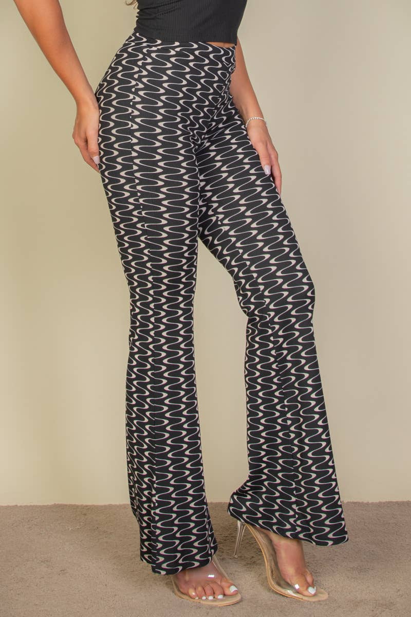 CAPELLA APPAREL - Wholesale Broek - Dames - Flare broek met golvende print en hoge taille12