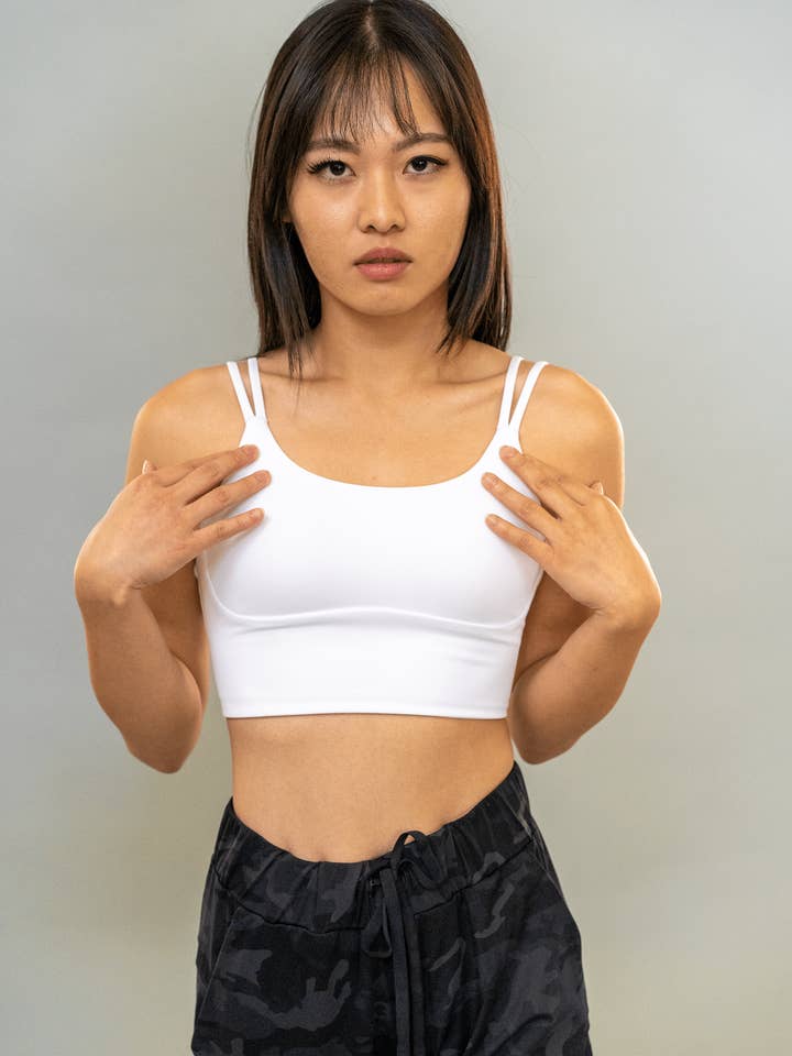 Crop Arcadia - Blanc pour la vente par Arya Athleisure