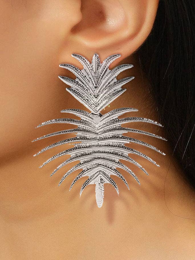 Boucles d'oreilles pendantes de couleur unie en forme de feuilles pour la vente par VividLux