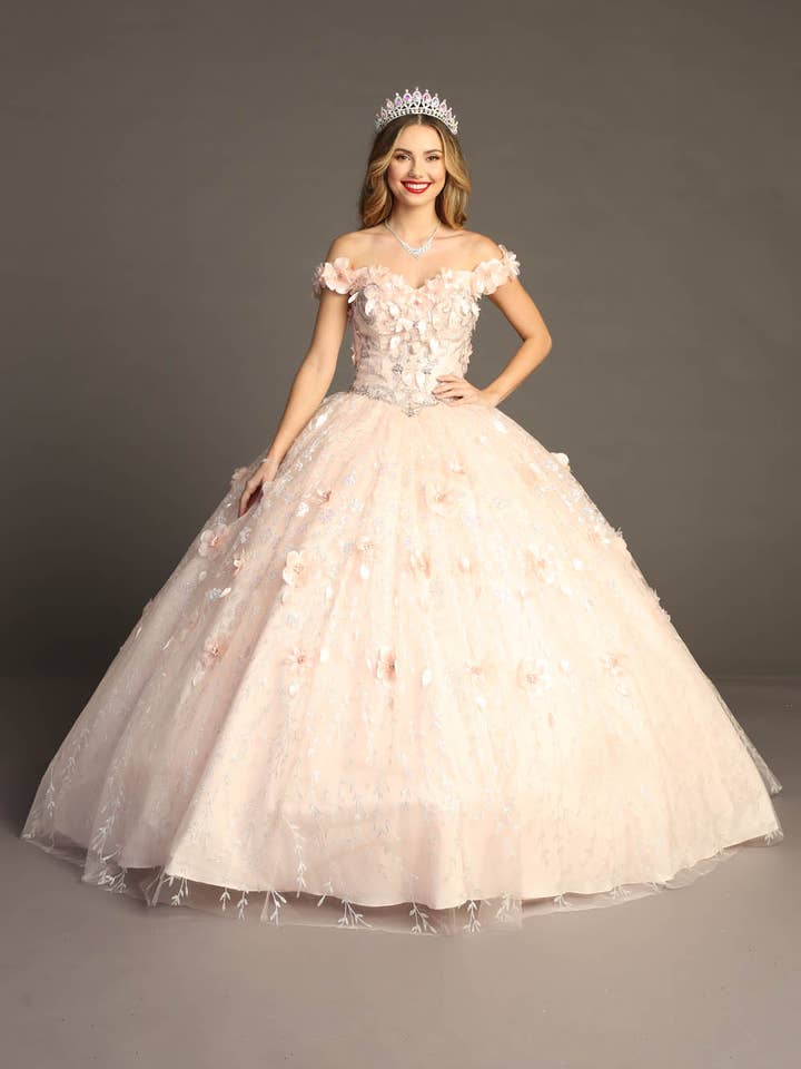 Abito da Quinceañera con Spalle Scoperte e Petali CHF3027 per la vendita all'ingrosso da parte di Chicas