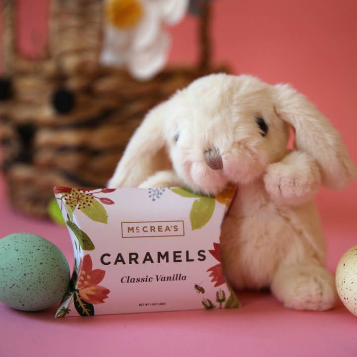 McCrea's Candies - Wholesale Caramel - Caramels Spring Pillow Box - Classic Vanilla, Case of 62