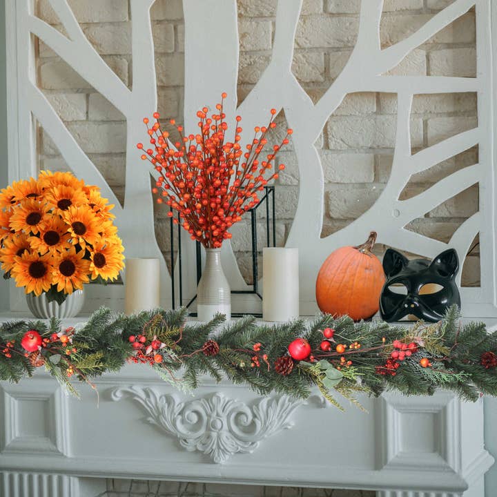 Larksilk - Wholesale Bunting/Garland - 6' Pine Christmas Garland With Fruit, Berries & Cones