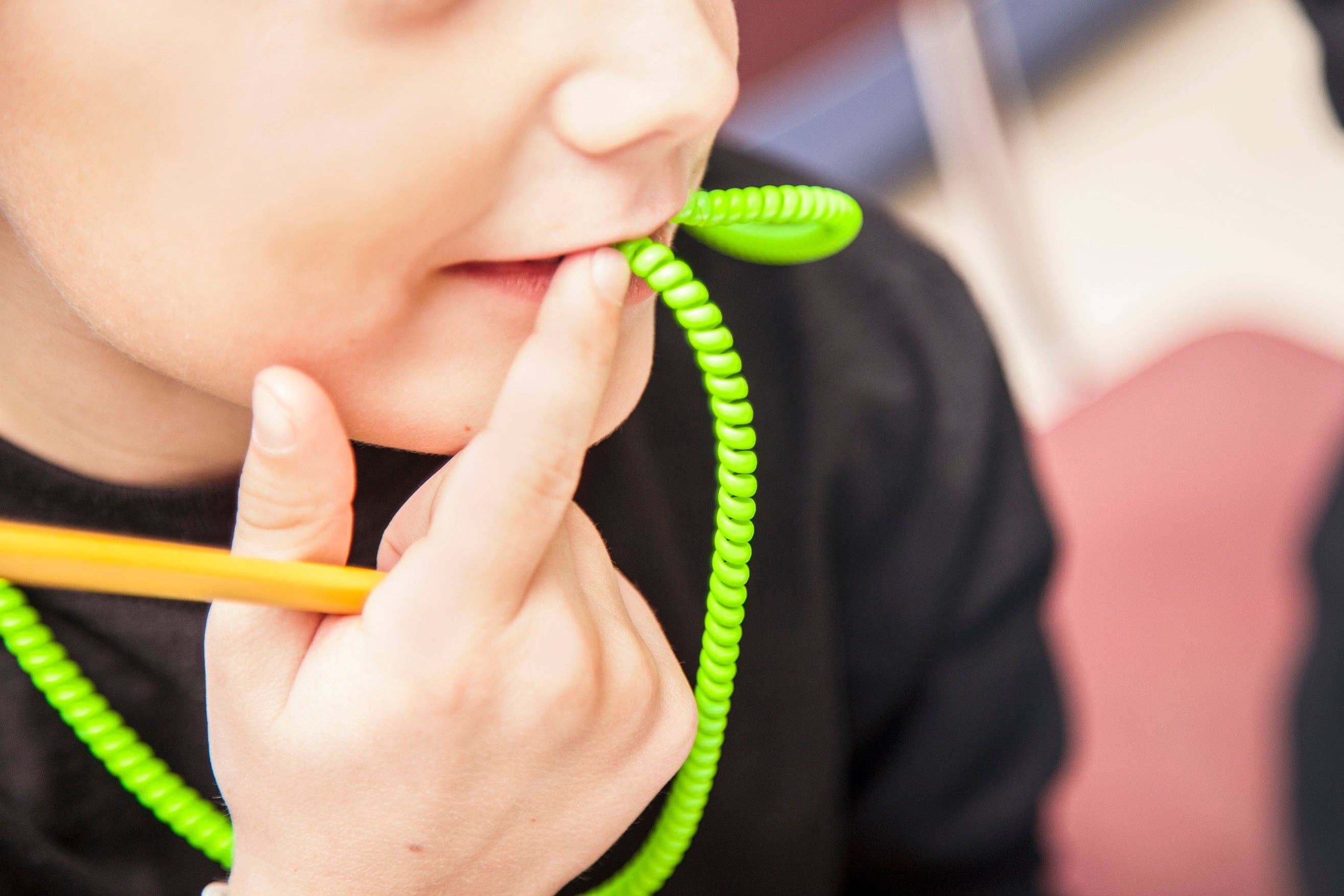 Everyday Educate - Wholesale Fidget Toy - Kids - Chewy Dewey™ Sensory Necklace - (8 Pack)6