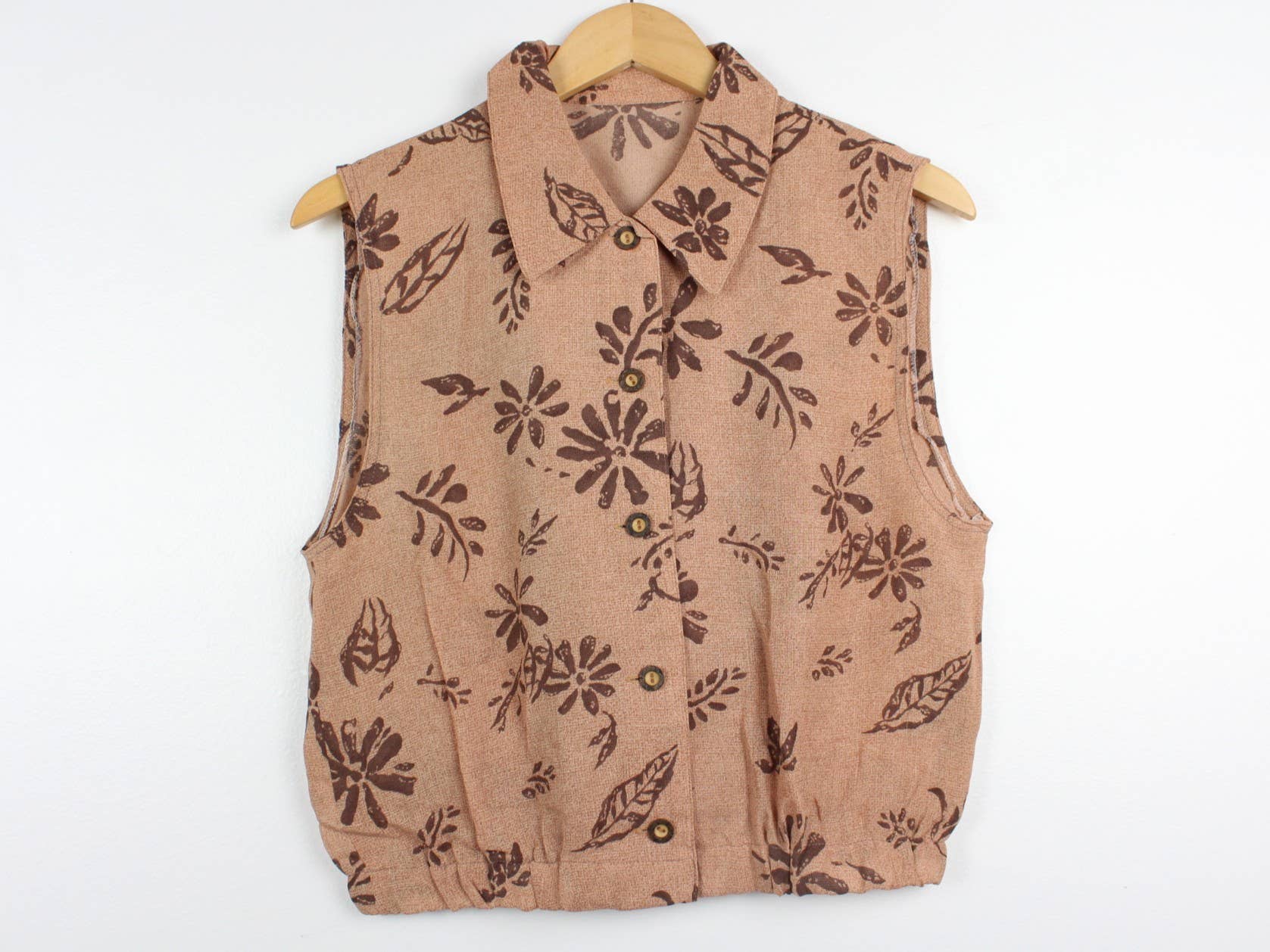 Sun's Out! - Wholesale Button Down Shirt - Women's - Reworked Vintage Sleeveless Button Up Blouse - Cinched11