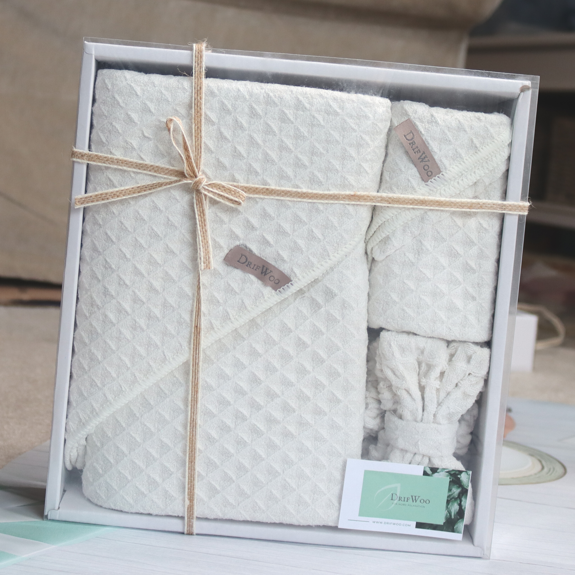 DrifWoo - Venta al por mayor Juegos de toallas - Set de regalo de toallas de lujo para spa – caja de esenciales para el cuidado personal4