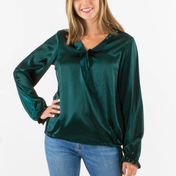 Women's shirt-CH16946 and other Purchase Wholesale colchas para direto. Free Returns & Net 60 Terms on Faire trending on Faire.