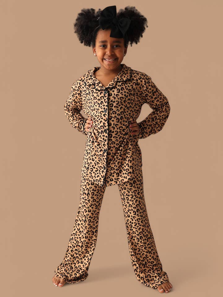 CONJUNTO ACAMPANADO DE SUEÑO DE LEOPARDO PARA NIÑA para venta al por mayor de Dream Big Little Co.