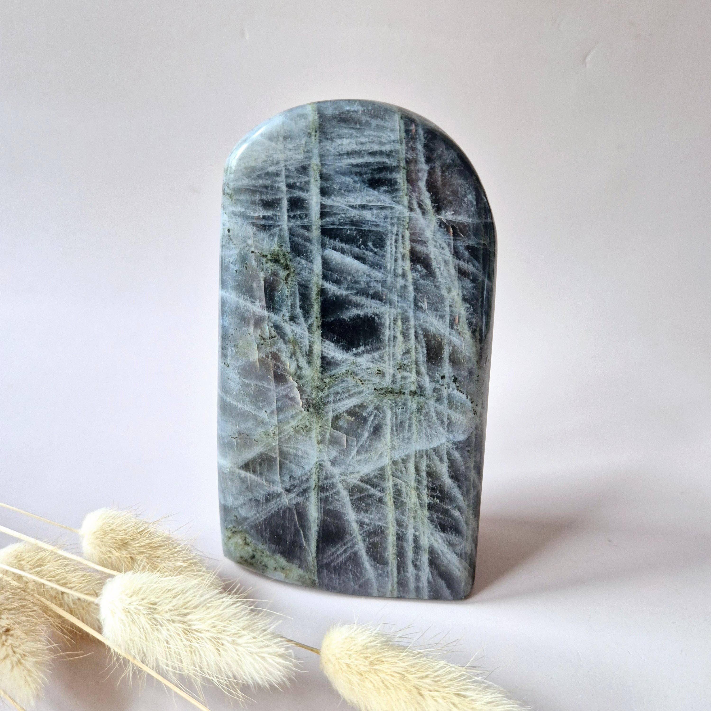 Moonlight Gemstones - Wholesale Spiritual Stone/Crystal - Purple Labradorite Freeform of 880g – Intense Flash & Spiritual Protection4