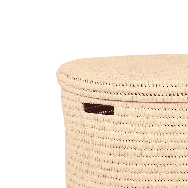 The Basket Room – wholesale Laundry basket – PALE: Natural Lidded Laundry Basket | Log Basket | Toy Storage with Handles | Blanket Basket | Laundry Hamper3