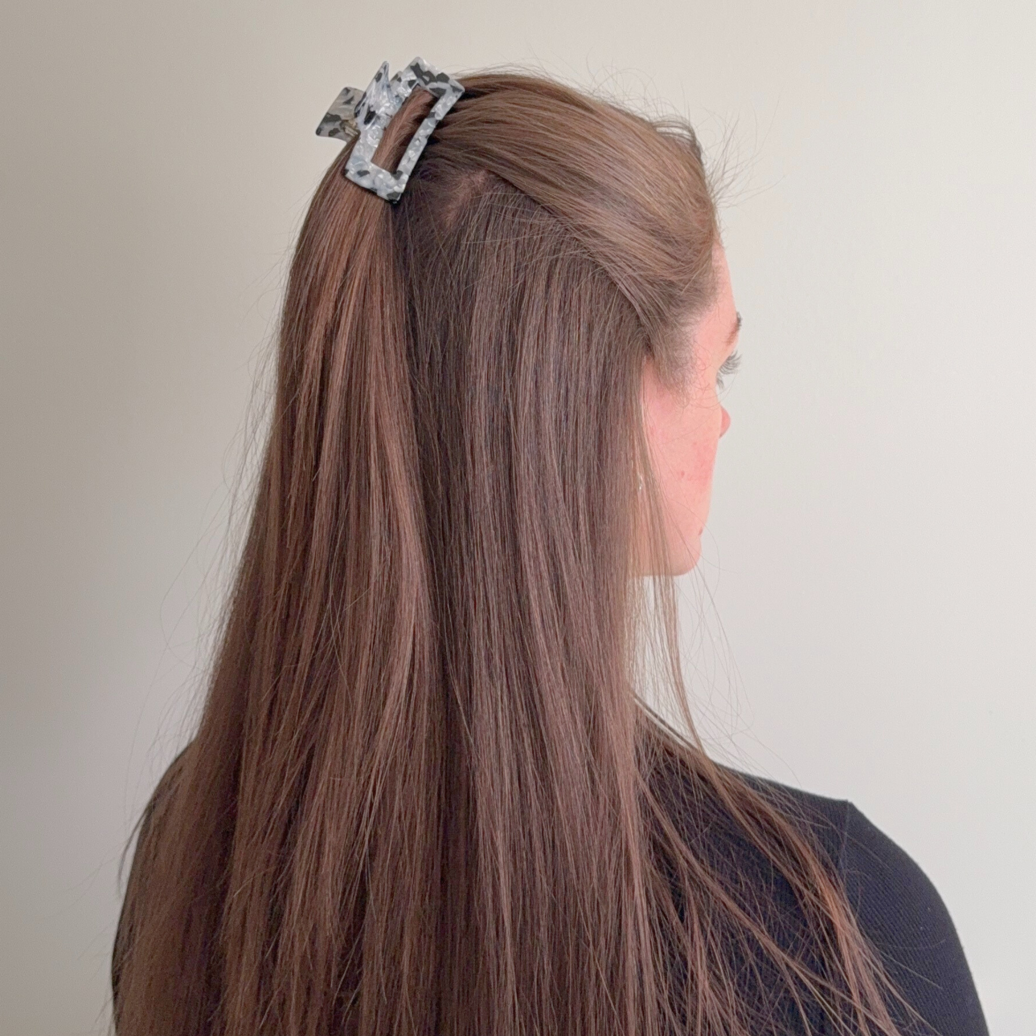 Love Attack - Wholesale Hair Clip - Women's - Sara Cellulose Acetate Hair Claw Clips24