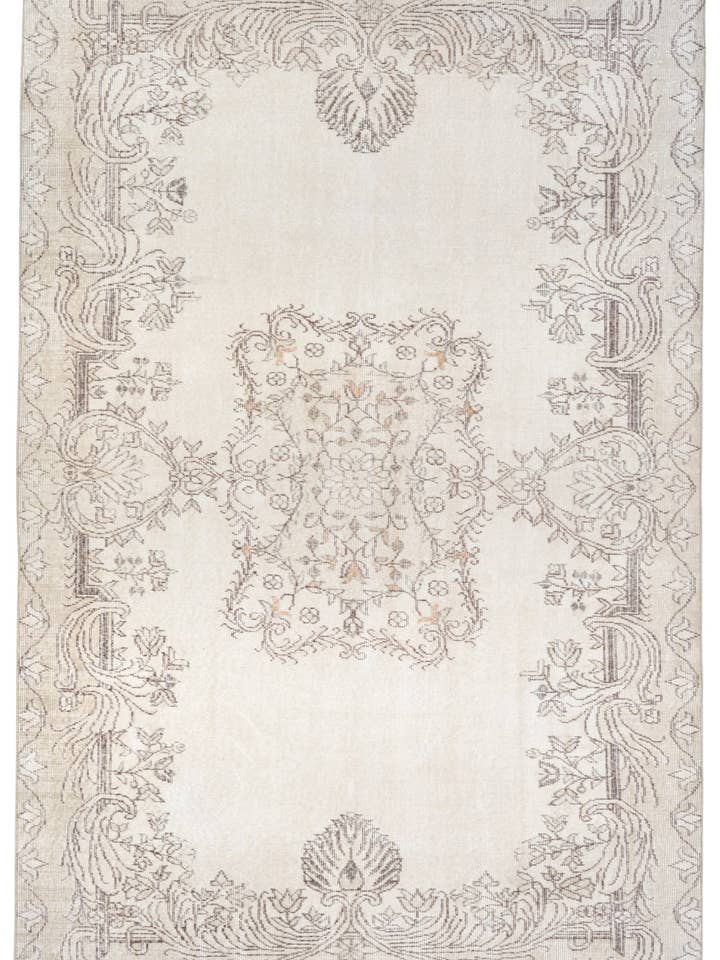 Tatiana - 6'1 „x 10'2" for engroshandel hos Biev