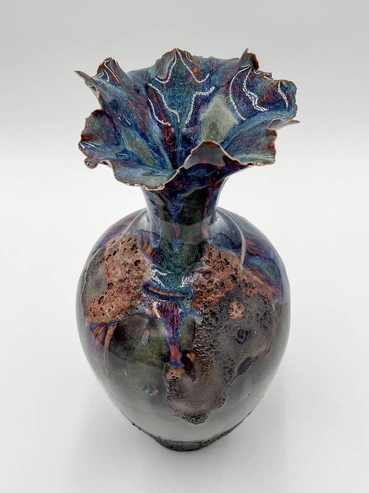 Vaisseau de pierre de rivière pour la vente par Cori Ceramics & Art LLC