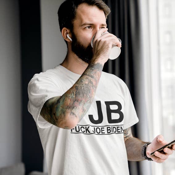 Fuck Joe Biden - Chemise unisexe pour adulte pour la vente par Whiskey Doodle