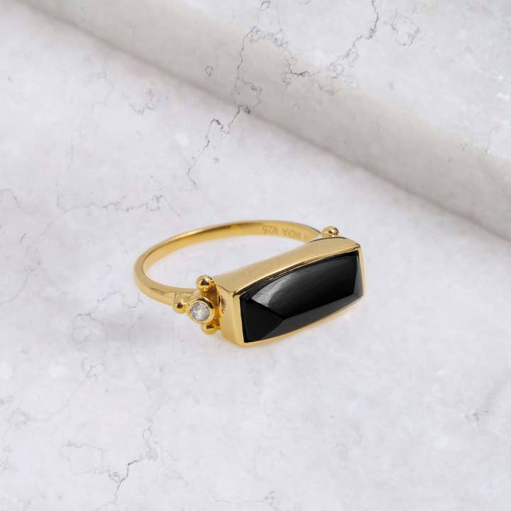 Tiramisu - Wholesale Cocktail/Statement Ring - Gold Plated 925 Silver Black Onyx White Topaz Statement Ring