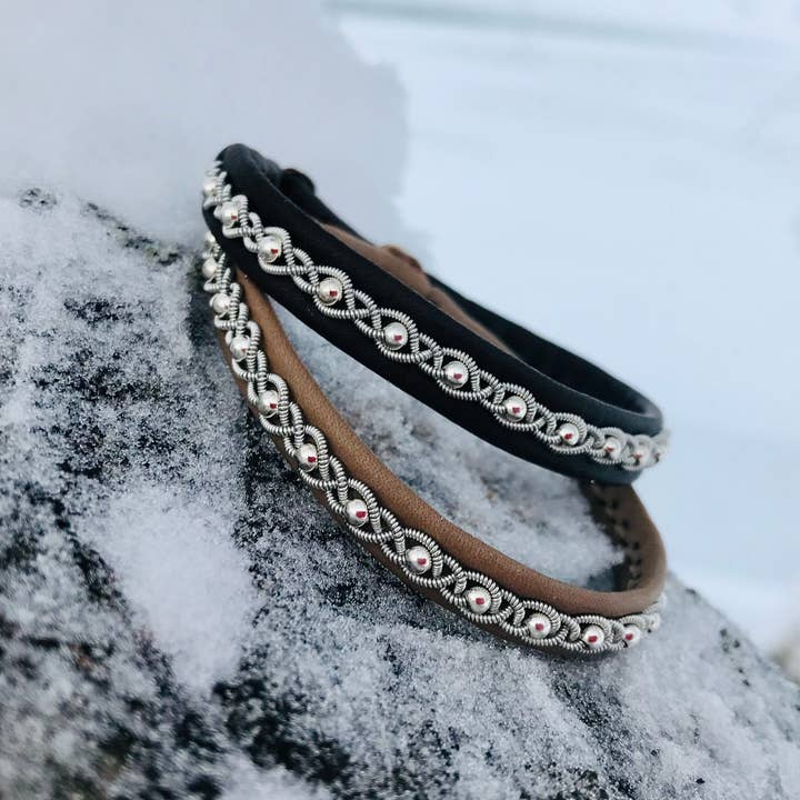 Jojk – wholesale Manschettarmband – Smalt Sami Lappland Tennarmband Med Silverpärlor #27