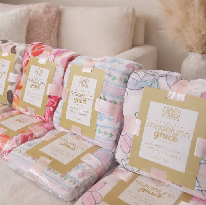 Ace of Grace - Wholesale Bedding Blanket - Kids & Baby - Madelynn Grace Luxe Fleece Blankets11