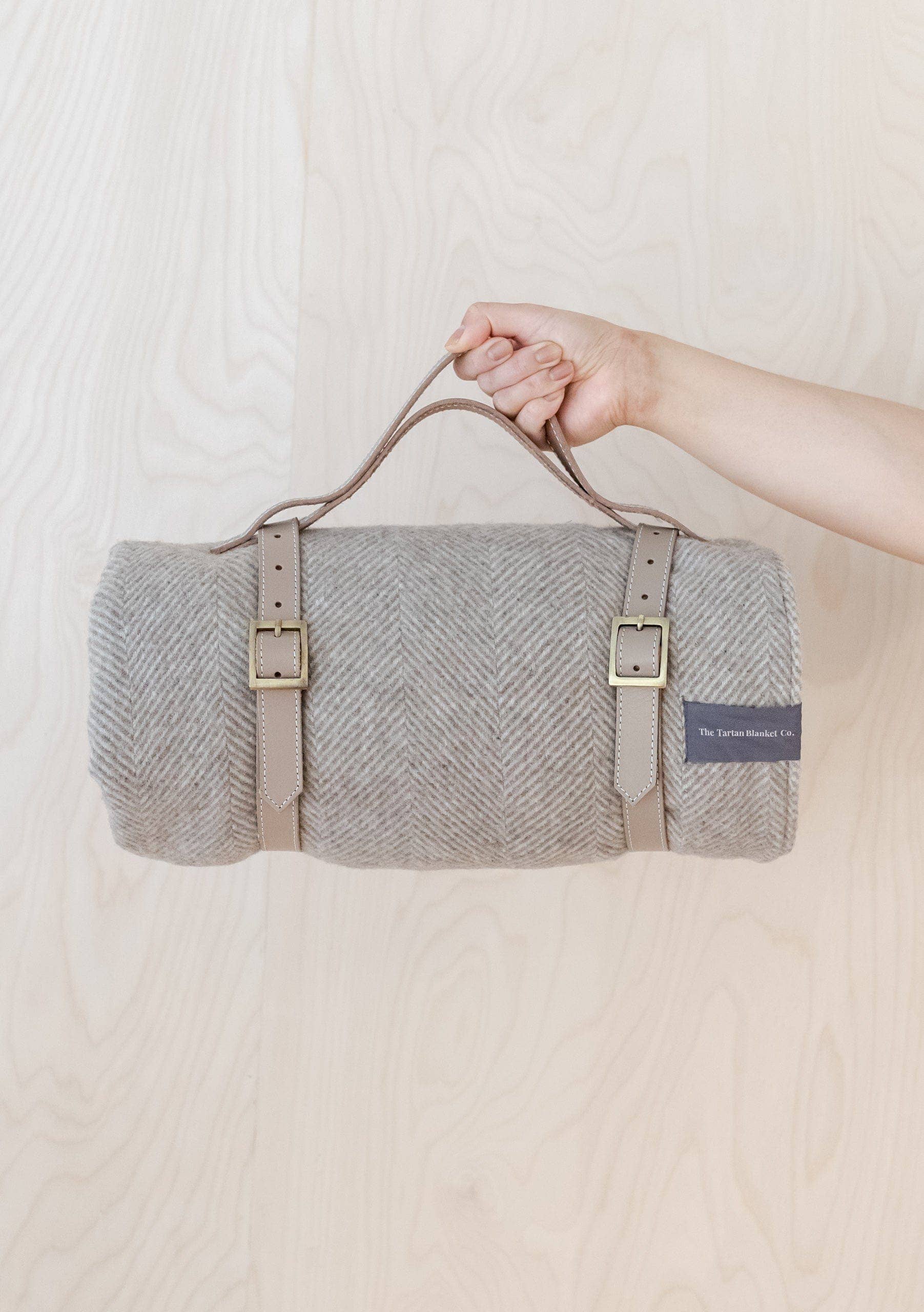 TBCo - Wholesale Picnic Basket - Leather Picnic Carrier3