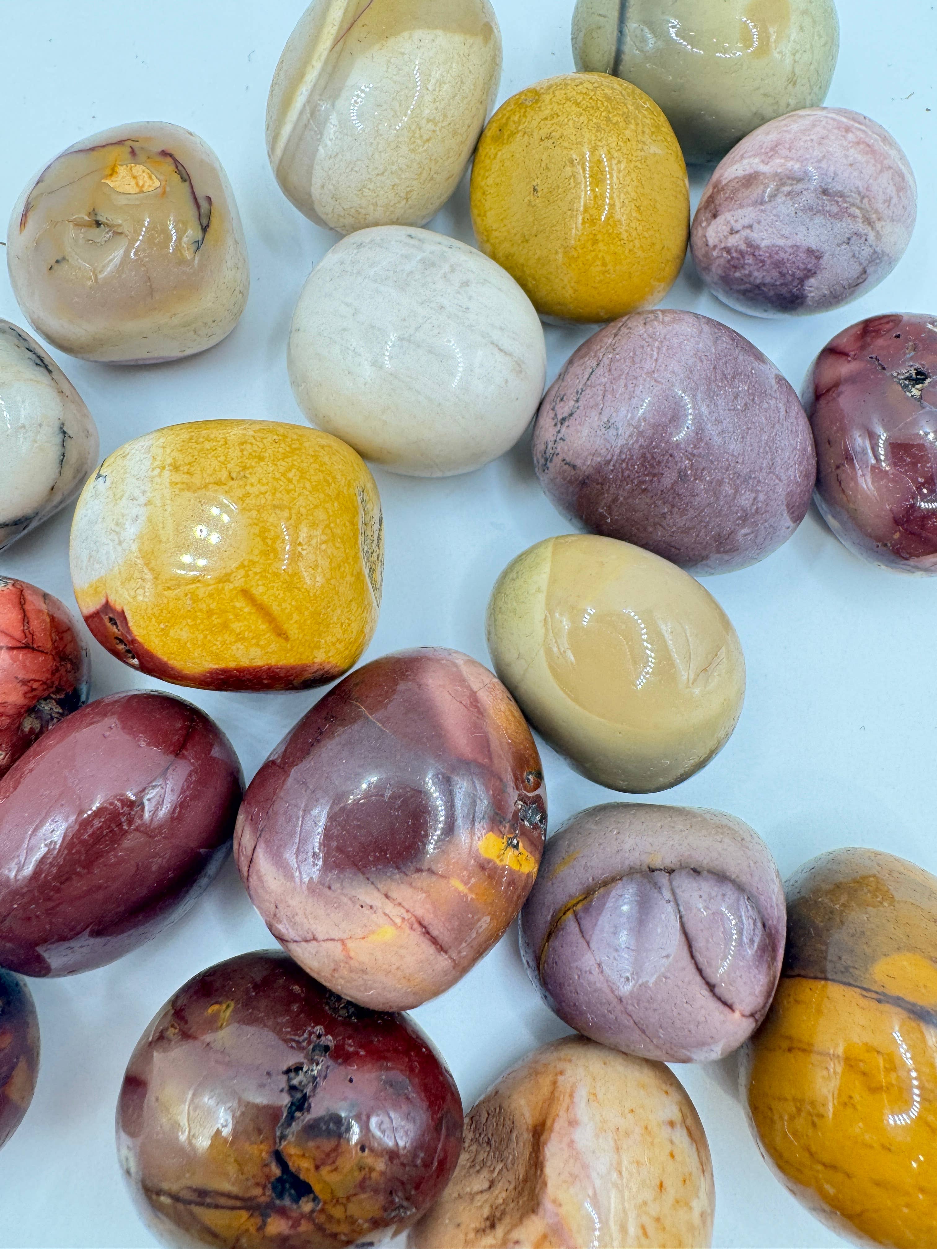 Oils and Auras – wholesale Andlig sten/kristall – Mookaite Crystal Tumble Stone2