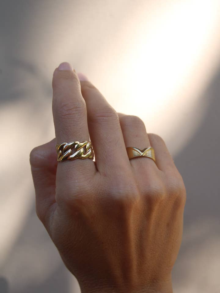 golden wave ring, size adjustable ring for wholesale by Positiva Jewelry