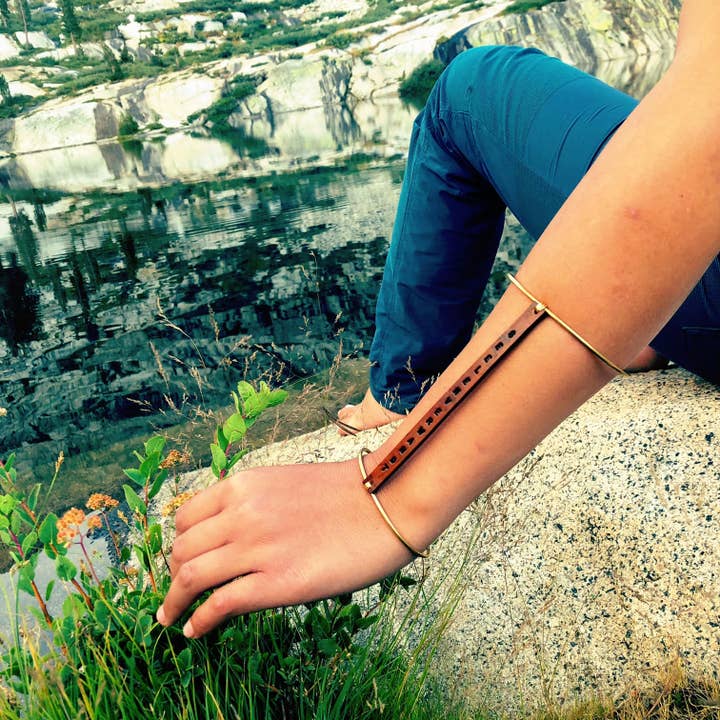 Rural Roots - Wholesale Bangle Bracelet - hUmaNITY tag Armlets