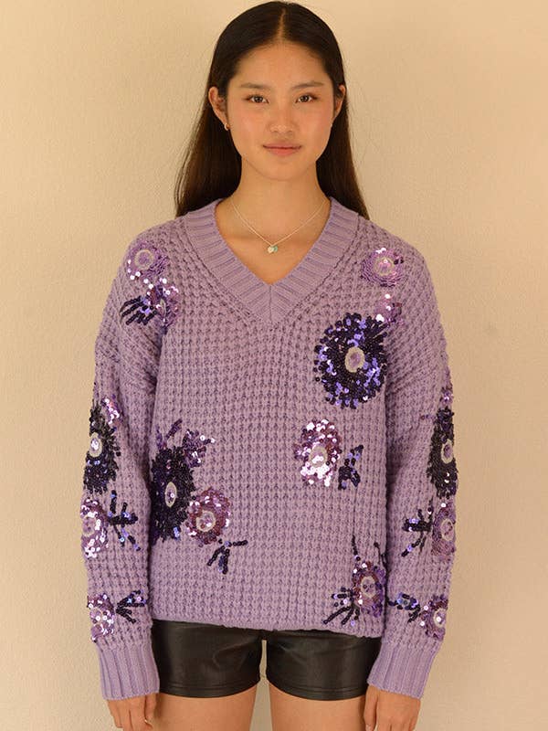Ambiente - Wholesale Knit Sweater - Women's - V-NECK TEXTURED SWEATER WITH SEQUIN APPLIQUES - W2309JO279188