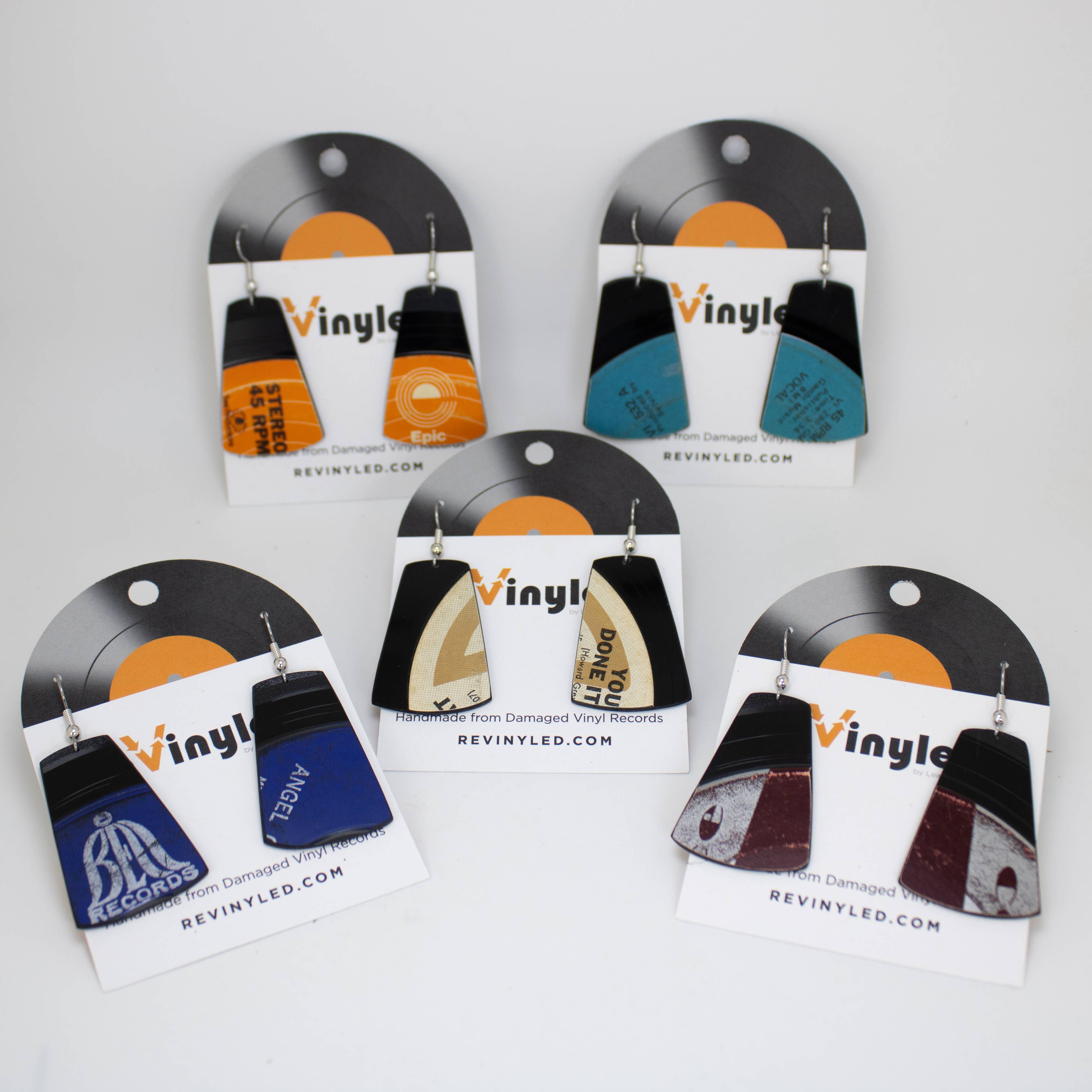 reVinyled - Vente Boucles d'oreilles pendantes - Boucles d'oreilles en vinyle recyclé, petites pendantes, rectangulaires 10