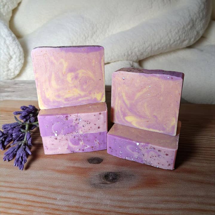 Amber Bath Co - Wholesale Bar Soap - Lavender Oatmeal Tallow Soap2