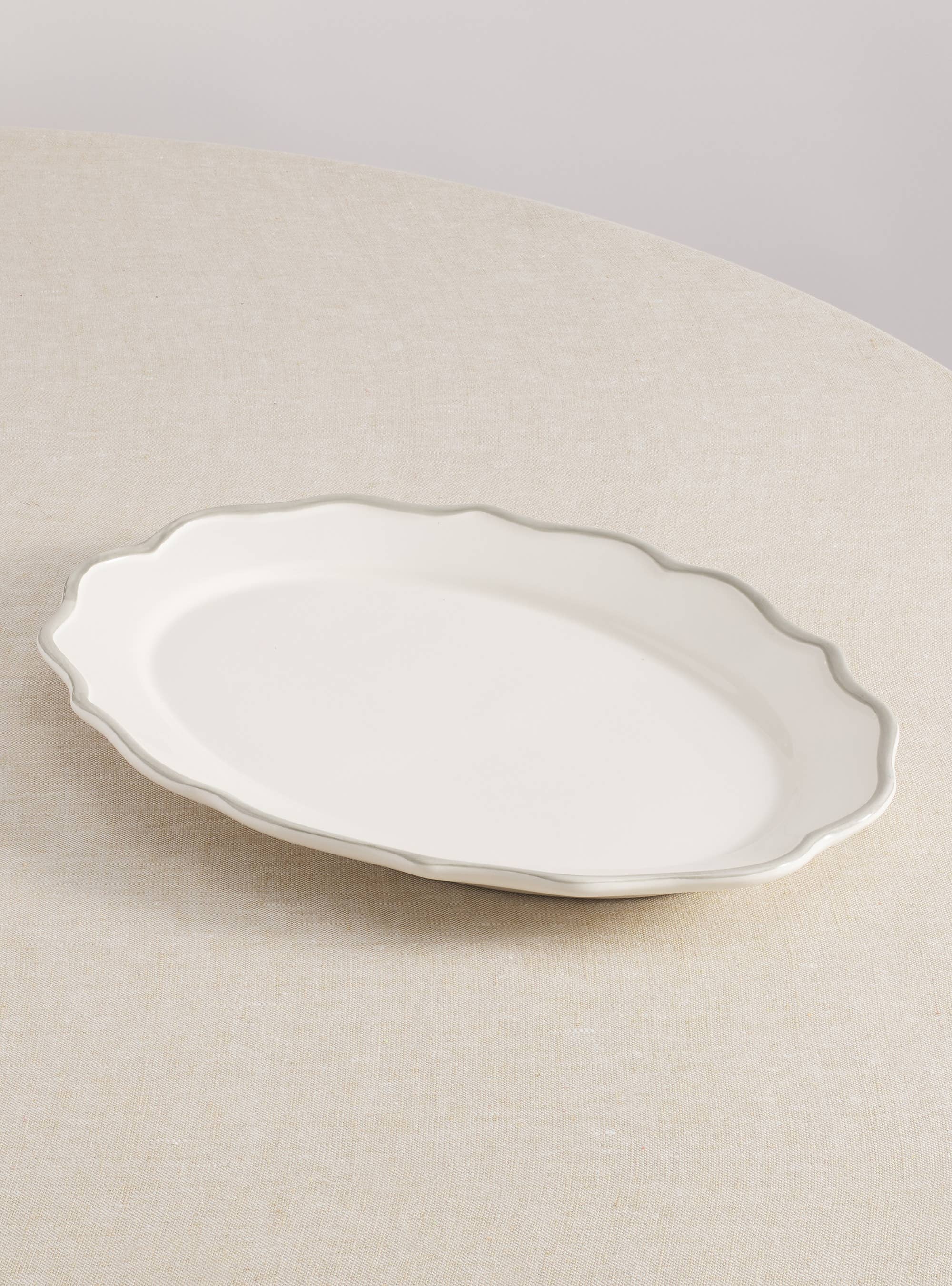 Maison Madison Home - Wholesale Platter - Sylvia Hand-Painted Oval Platter 15,5''2