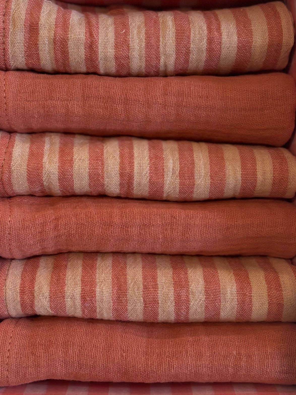 CHARMY - Wholesale Dinner & Cloth Napkin - Set of 6 napkins in double cotton gauze, Petite Rose powder model, made in France1