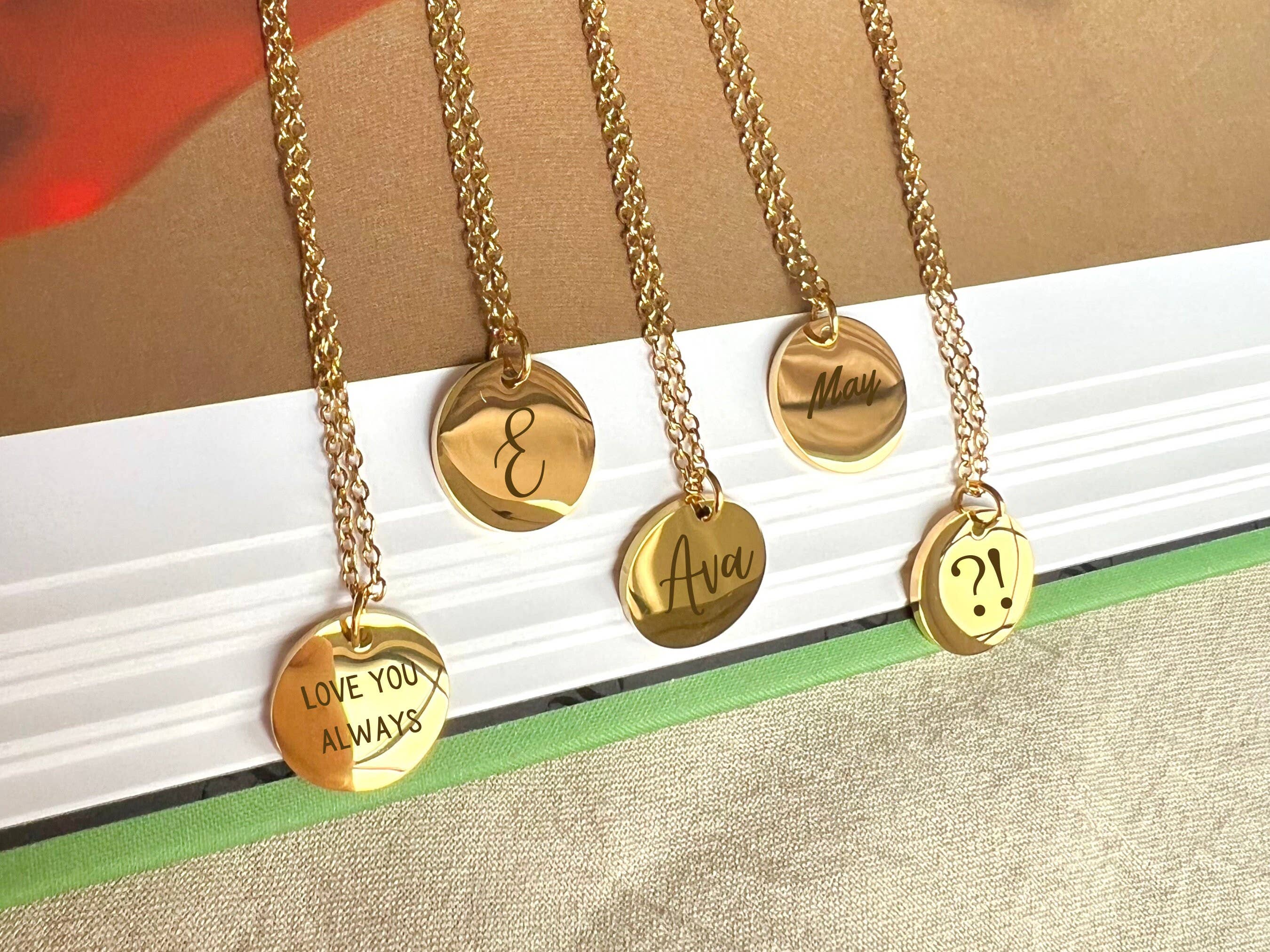 Rossie Jewellery – wholesale Pendant/charm necklace – Personalized Engraved Gold Disc Necklace1