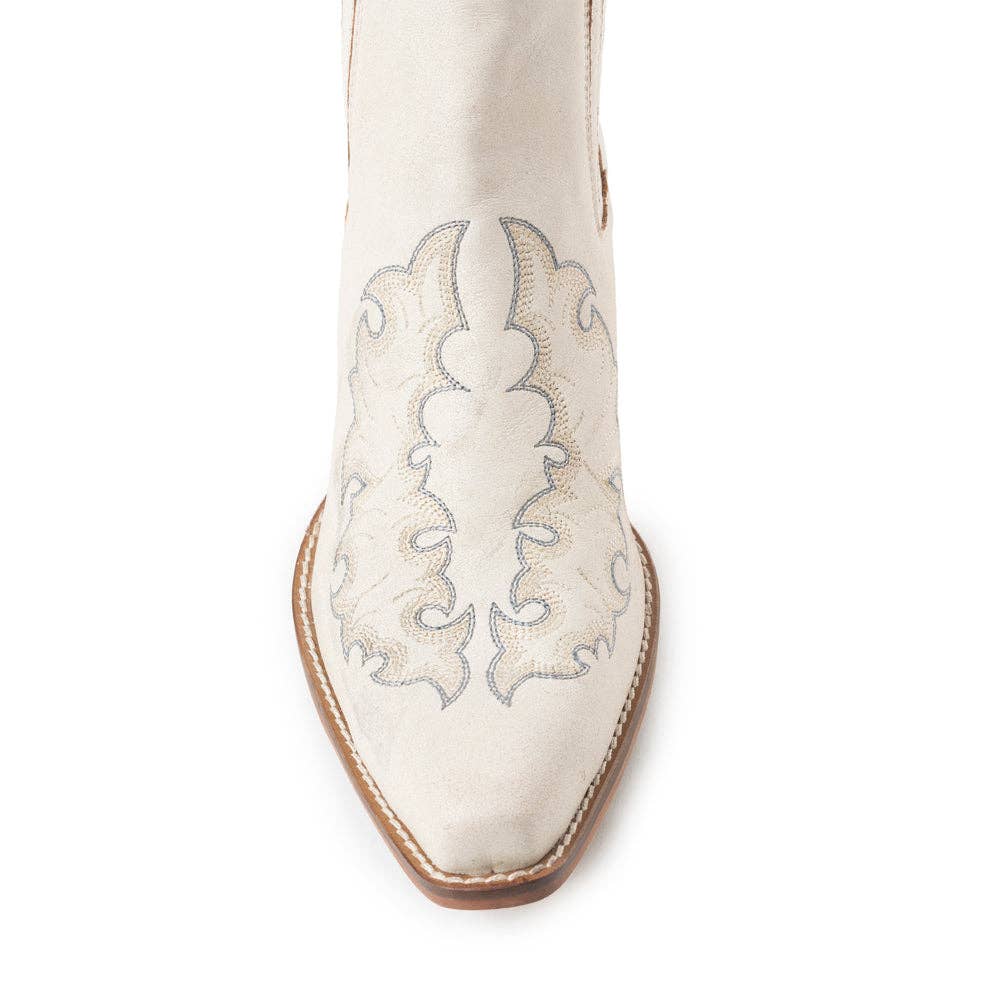 MYRA - EU - Wholesale Booties - Women's - Dearling Ranch Booties In White3