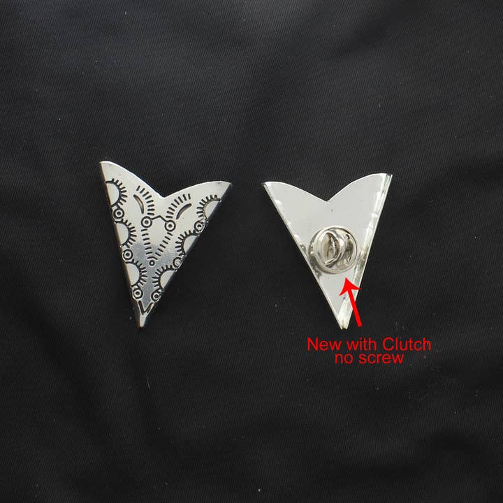 HHH Designs - Wholesale Lapel Pin/Button - Western Hand Etched Collar Tips, Antique Silver, with clutch