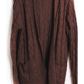 Curve Market - Wholesale Cardigan - Women's - PLUS SIZE CABLE KNIT OPEN FRONT SIDE POCKETS CARDIGAN2