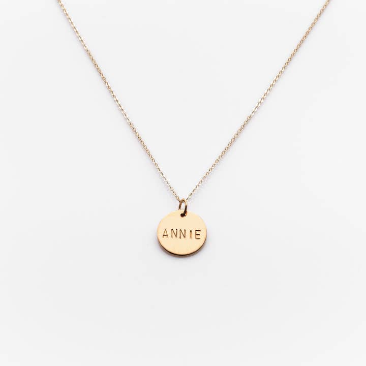 Klassiskt mynt rakt stämpelhalsband för wholesale av Nashelle Jewelry