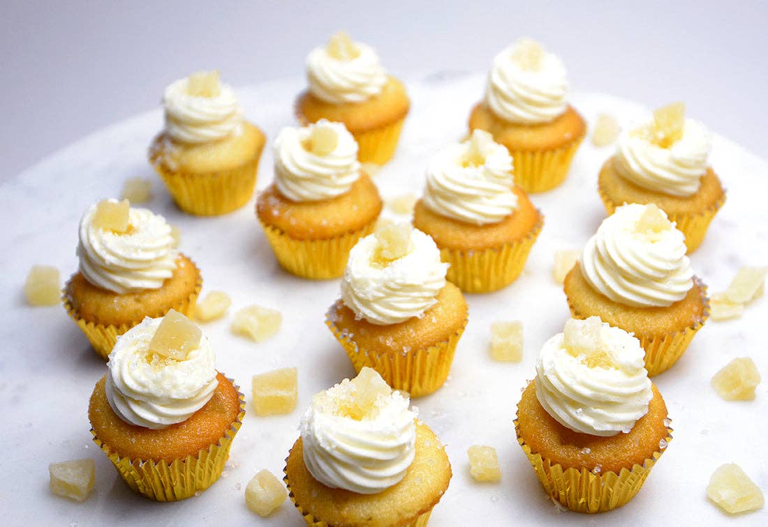 Aloha Bites - Wholesale Cupcake - Cupcakes - Signature Hawaiian Mini 14