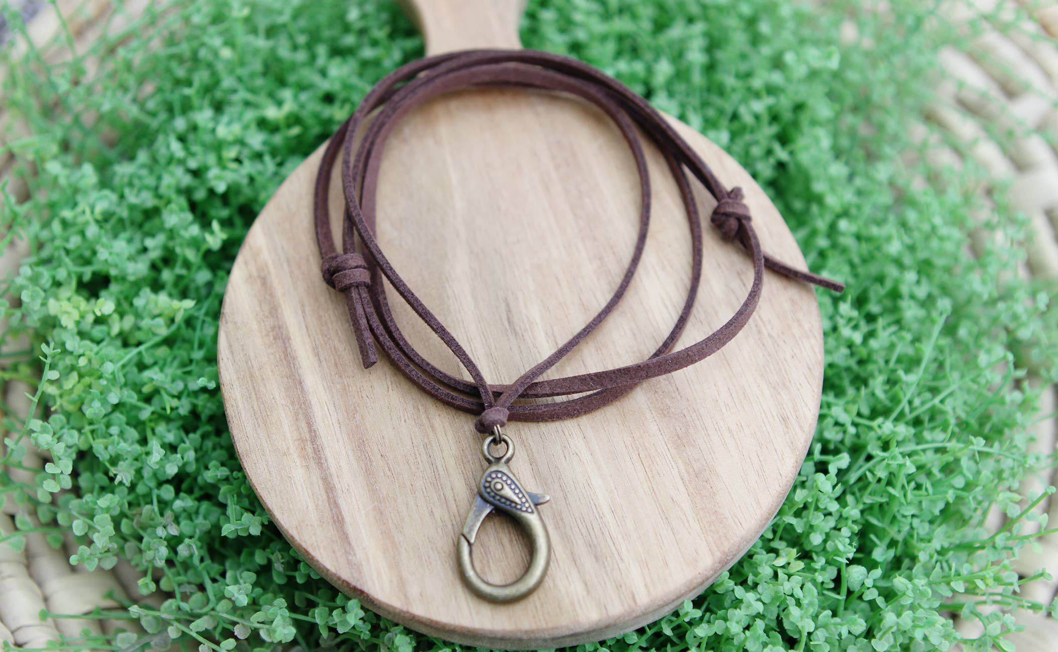 Jennifer Dahl Designs LLC - Wholesale Link & Chain Necklace - Leather Antique Brass Lobster Clasp Charm Catcher0