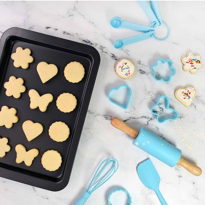 R&M International - Wholesale Baking Sheet/Mat - Junior 12 PC Bakeware Set1