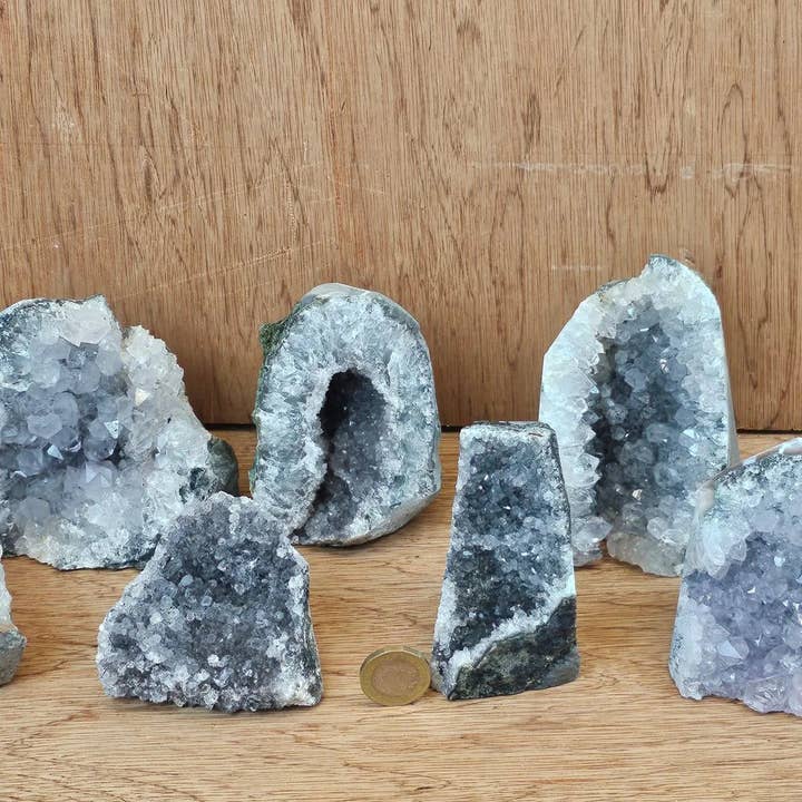 Distinction Crystals – wholesale Spiritual stone/crystal – Cheap Quartz Crystal Cut Base Bulk Special Offer3